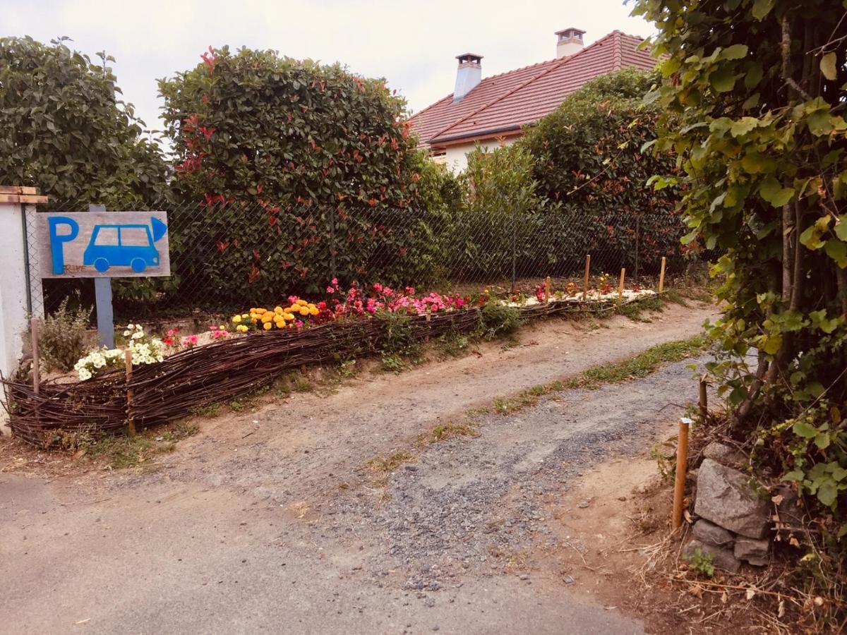 Bed and Breakfast Les Maitres Sonneurs Huriel Zewnętrze zdjęcie