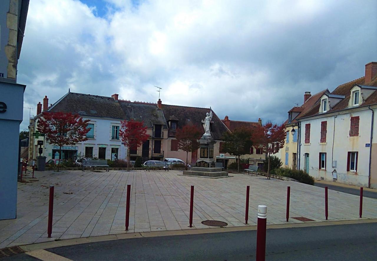 Bed and Breakfast Les Maitres Sonneurs Huriel Zewnętrze zdjęcie