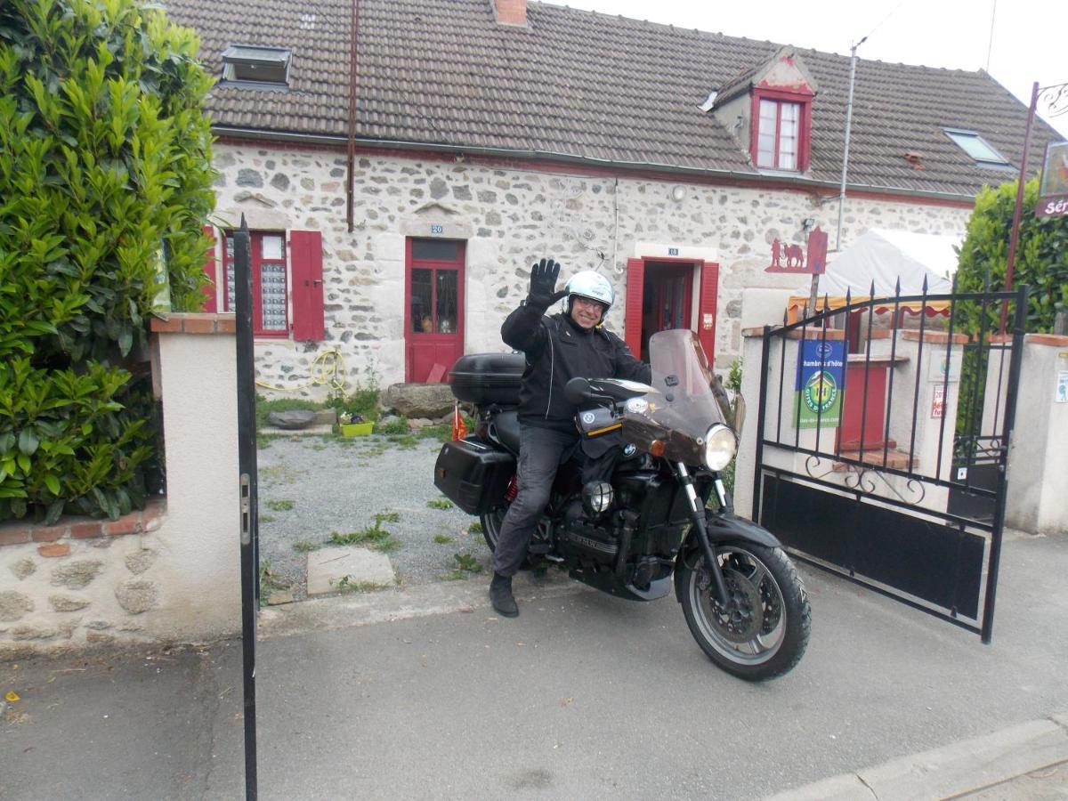 Bed and Breakfast Les Maitres Sonneurs Huriel Zewnętrze zdjęcie